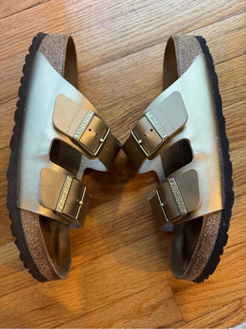 Birkenstock Arizona Sandal in Metallic Gold and Black Sole - Picture 9 of 15